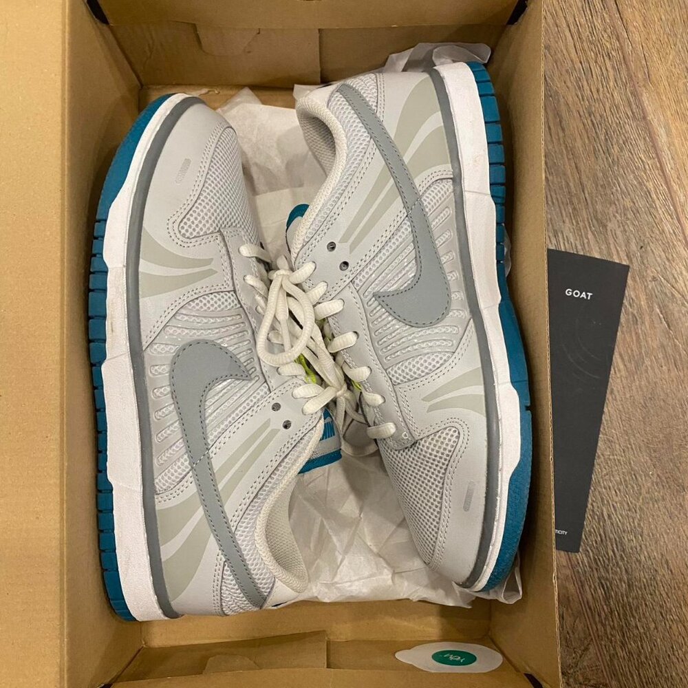 Womans Dunk Lows Size 7.5 NIB
